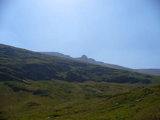 Поглед од Среден Камен кон Титов Врв (2747 мнв)